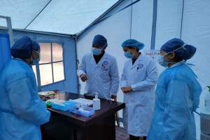 医院强化质量管理与疫情防控保安全