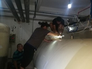 设备科与总务科对供氧中心进行自查