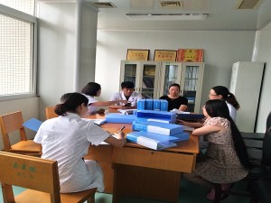 齐心协力共创三乙