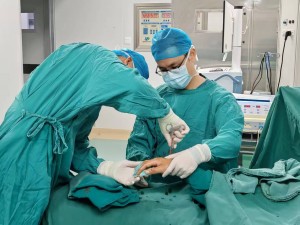 闭合复位钛针内固定术，助力掌骨骨折患者重获健康