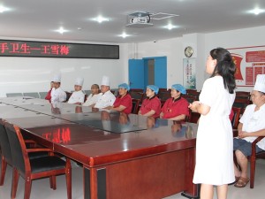 防患于未然  医院培训从业人员提升食品安全意识