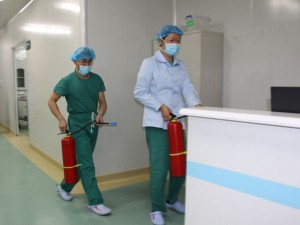 手术进行时，突然发生了“火灾”