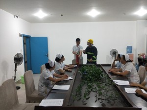 外三科全体医护人员开展消防安全知识培训