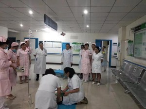 妇科开展防震减灾应急演练